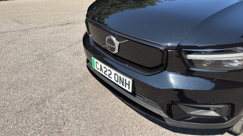 Volvo XC40 Recharge R-design, T4 Plug-in Hybrid Pan Roof, He Black #67