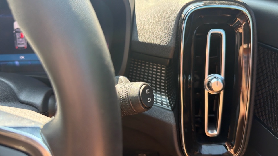 Volvo XC40 Recharge R-design, T4 Plug-in Hybrid Pan Roof, He Black #51