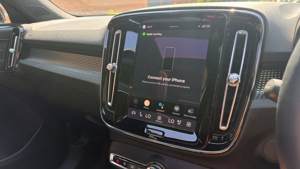 Volvo XC40 Recharge R-design, T4 Plug-in Hybrid Pan Roof, He Black #47