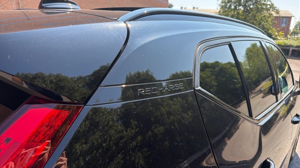 Volvo XC40 Recharge R-design, T4 Plug-in Hybrid Pan Roof, He Black #61