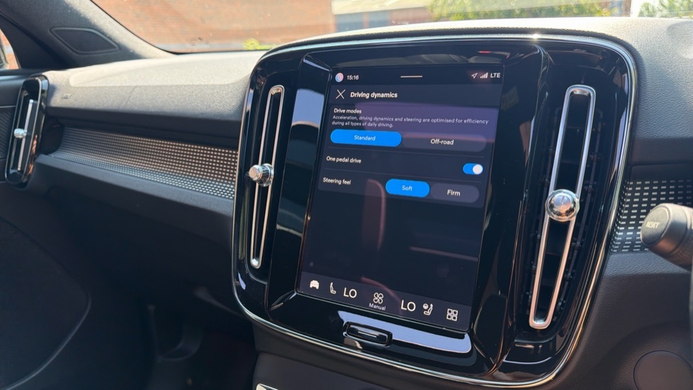 Volvo XC40 Recharge R-design, T4 Plug-in Hybrid Pan Roof, He Black #37