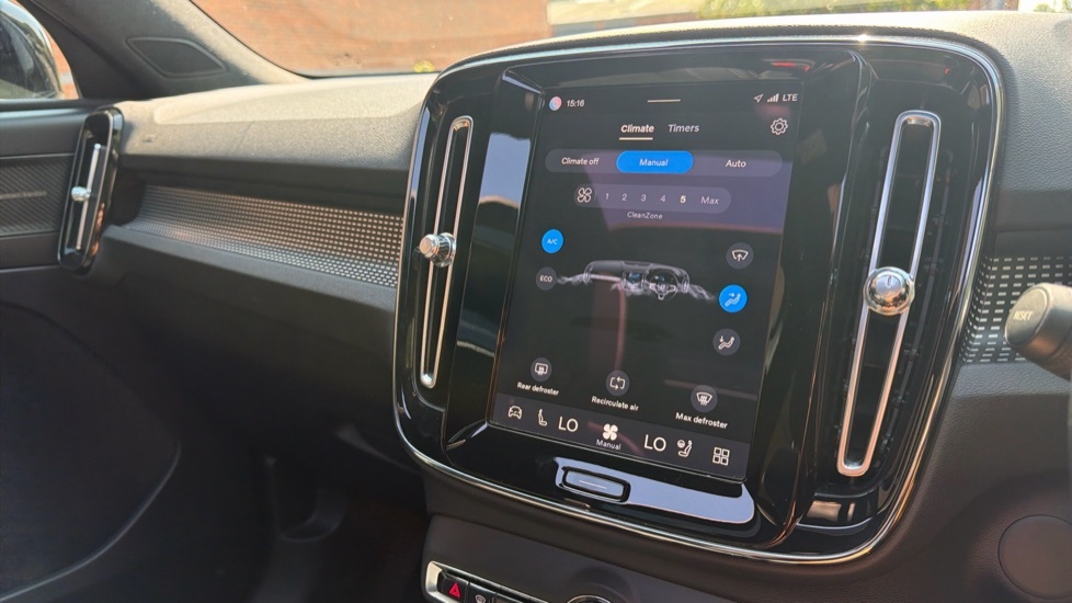 Volvo XC40 Recharge R-design, T4 Plug-in Hybrid Pan Roof, He Black #39