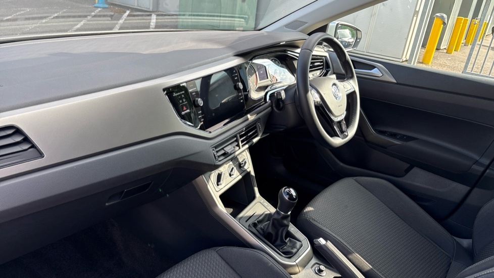 Volkswagen Polo Match Silver #2