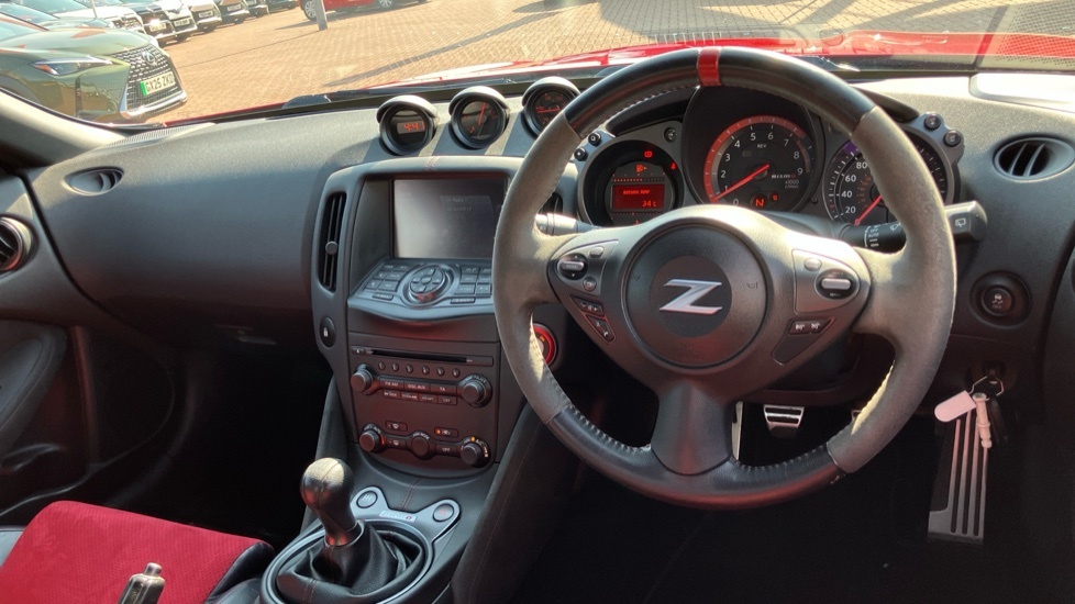 Nissan 370Z Coupe Black #6