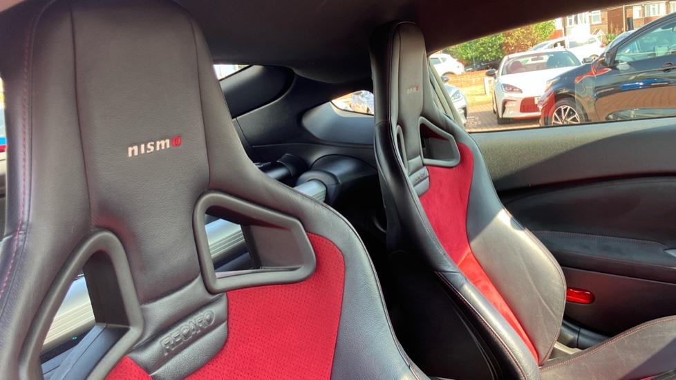 Nissan 370Z Coupe Black #35