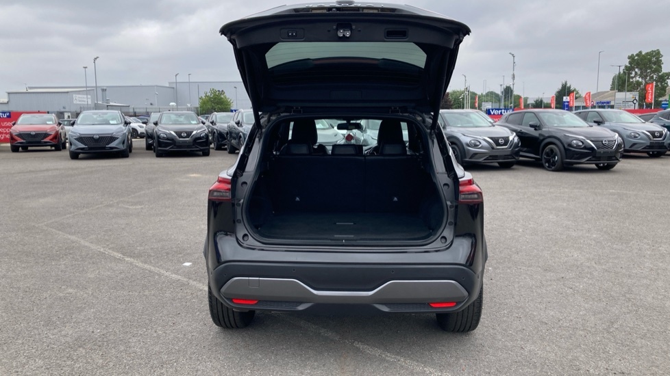 Nissan Qashqai Tekna LT23CKV Black #4