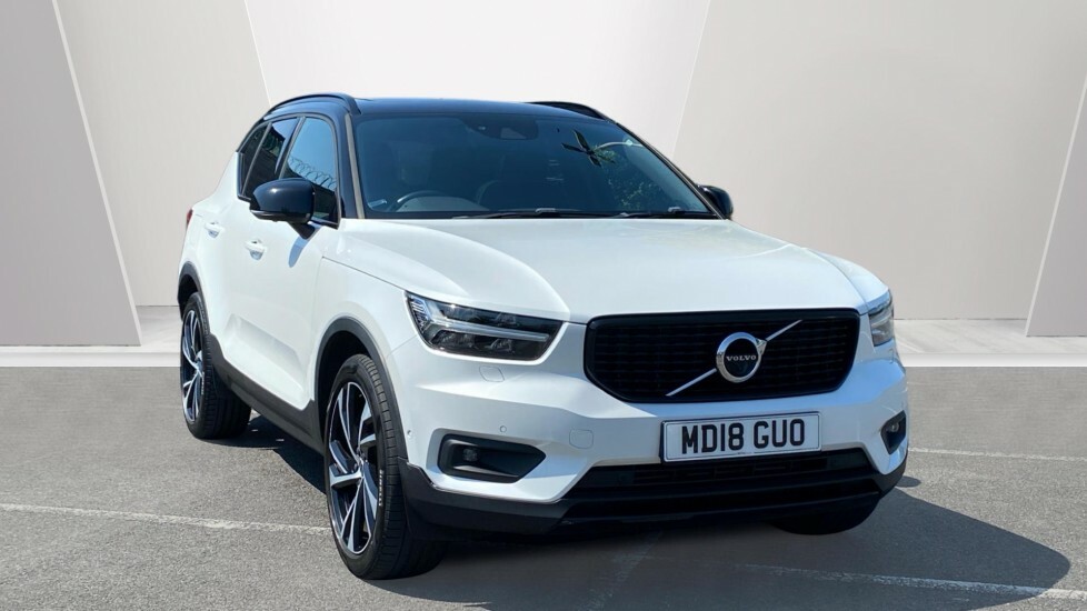 Volvo XC40 First Edition White