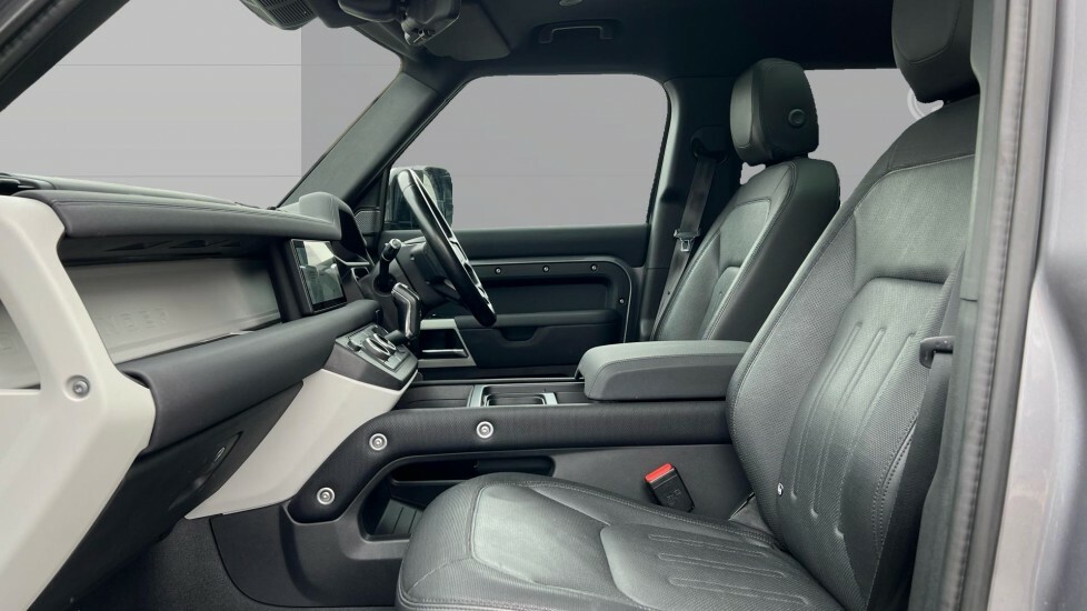Land Rover Defender 110 X-dynamic Se GD21VJO Grey #3