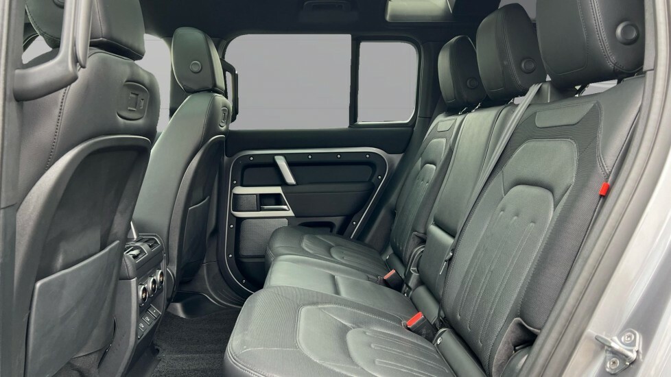 Land Rover Defender 110 X-dynamic Se GD21VJO Grey #4