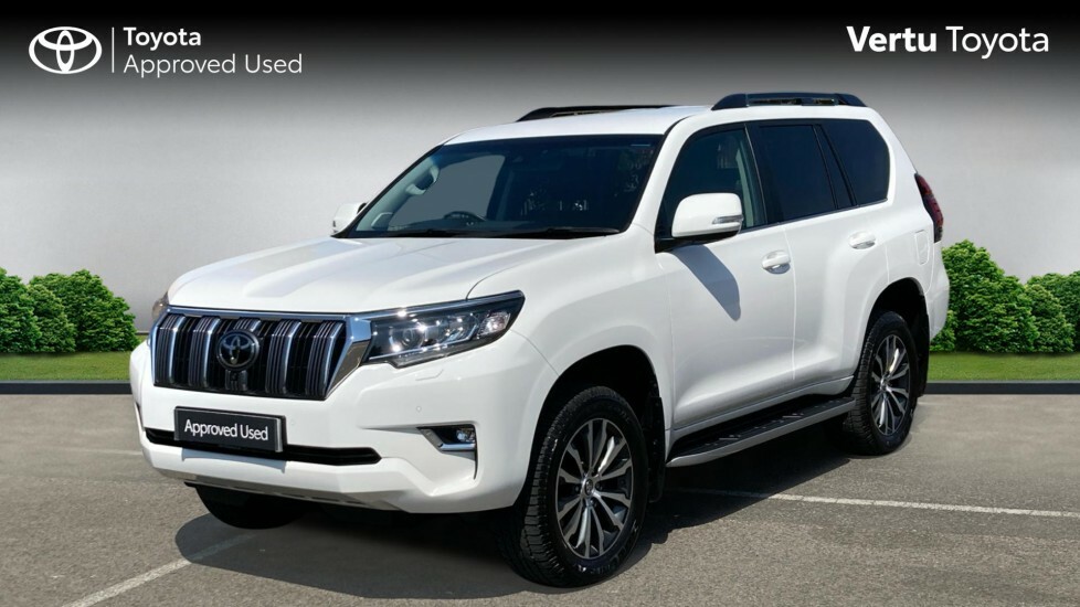 Toyota Land Cruiser Invincible White #3