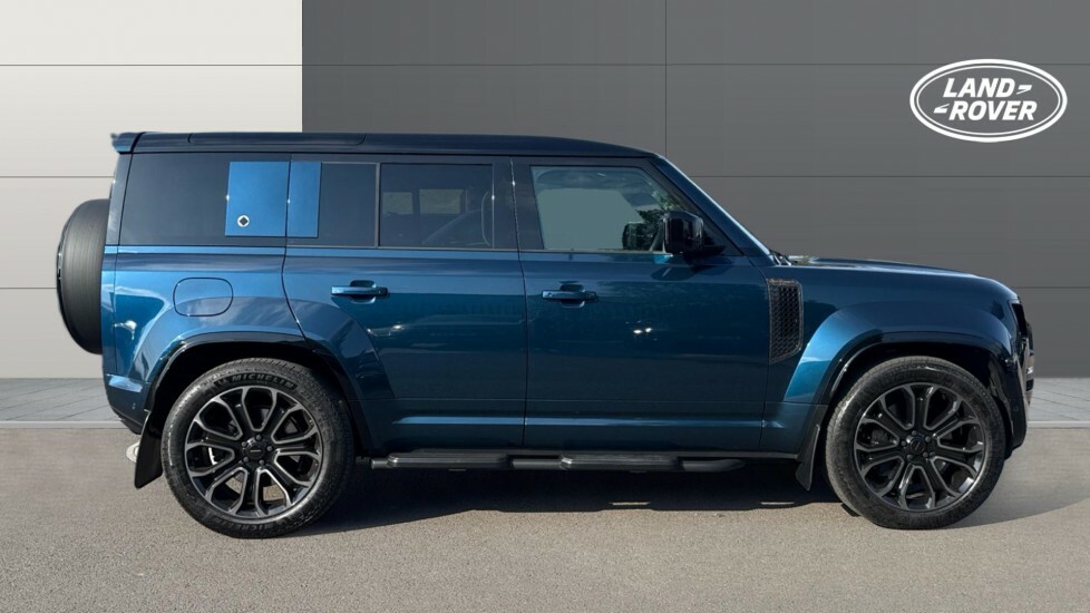 Land Rover Defender 110 Octa WG75MKE Blue #5