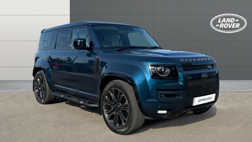 Land Rover Defender 110 Octa Blue