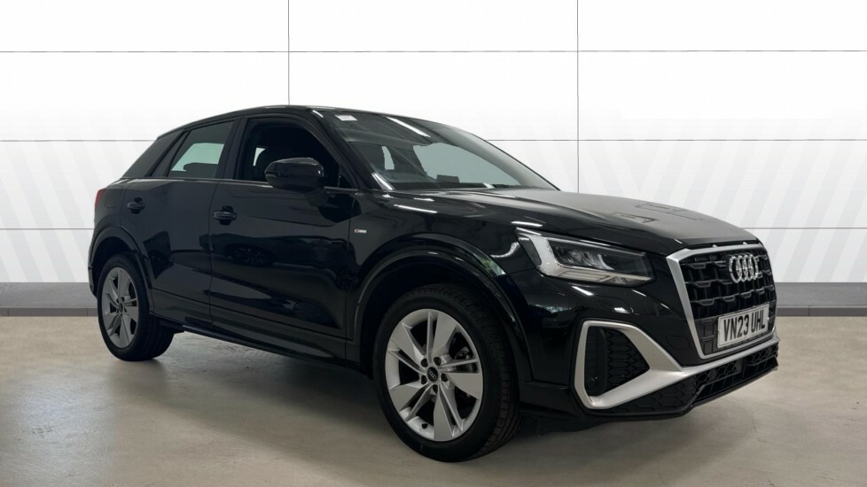 Audi Q2 S Line Black