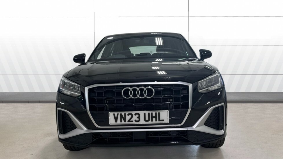 Audi Q2 S Line Black #3