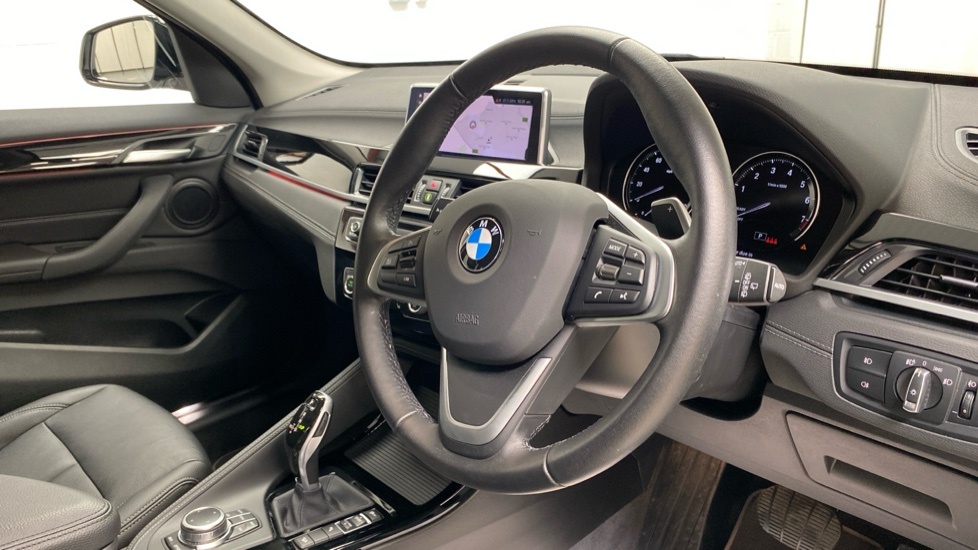 BMW X1 Xline White #6