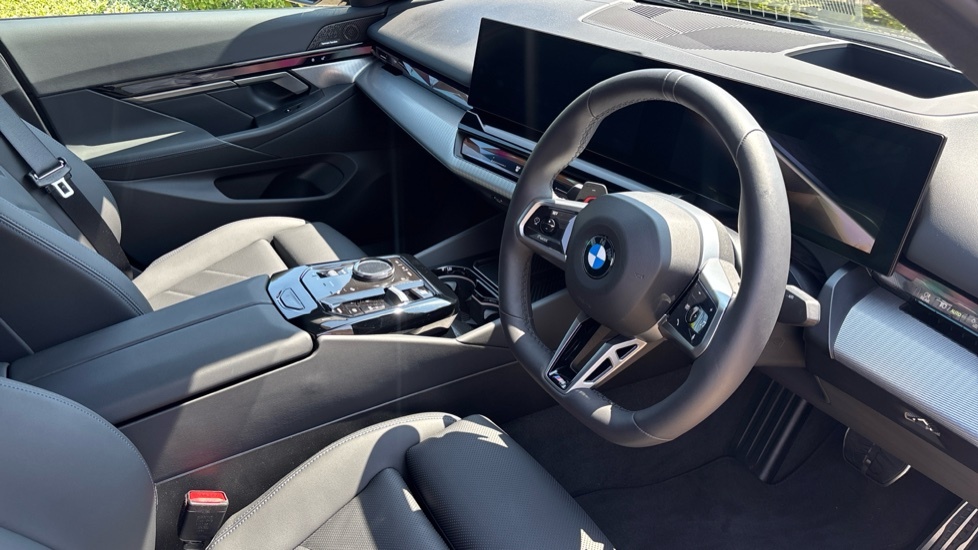 BMW 5 Series 520I Modern Step Blue #5