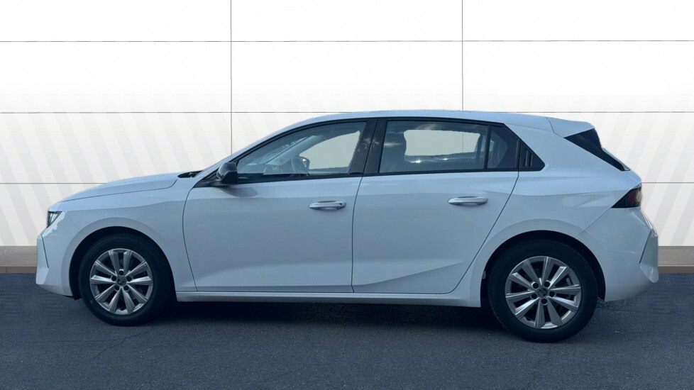 Vauxhall Astra Design WD23MLU White #5
