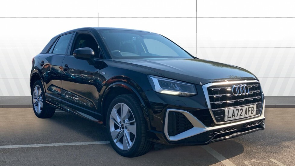 Audi Q2 S Line Black