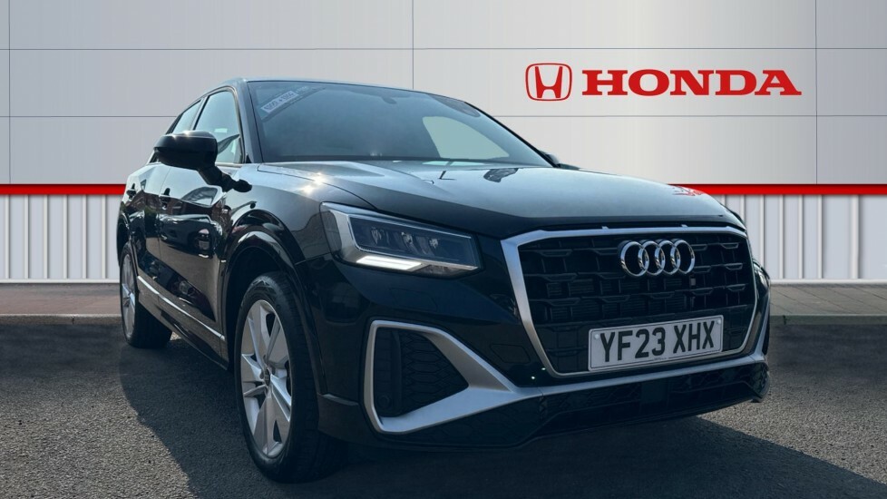 Audi Q2 S Line Black