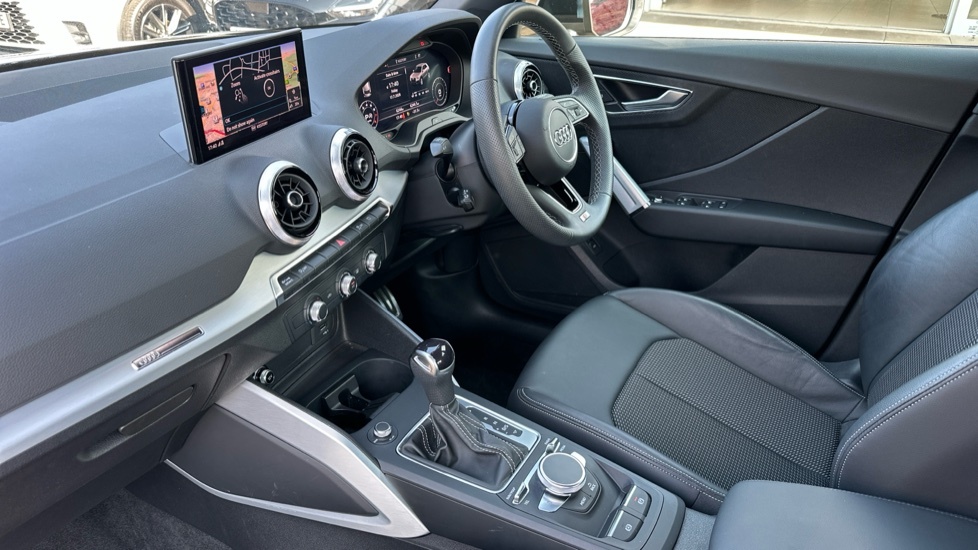 Audi Q2 S Line YF23XHX Black #2