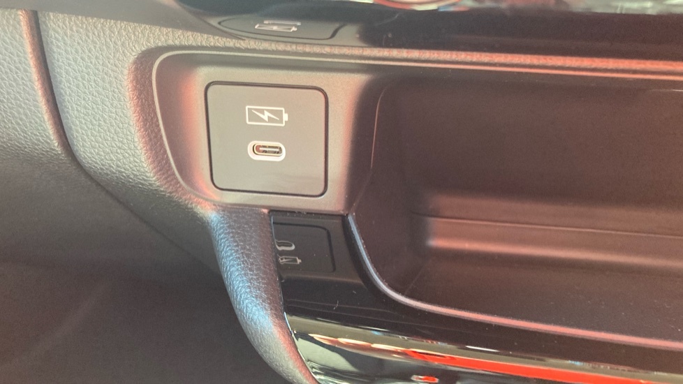 Honda Hr-V Elegance White #28