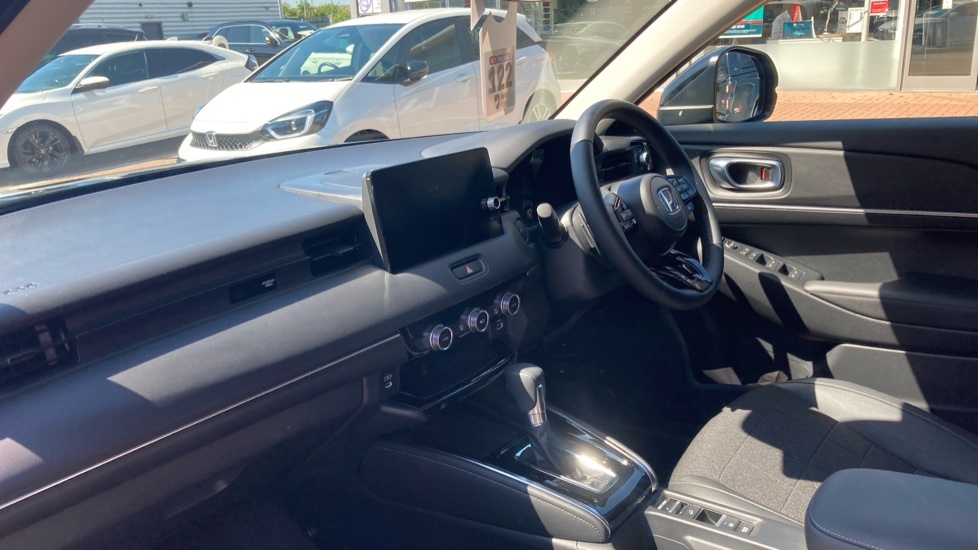 Honda Hr-V Elegance White #2
