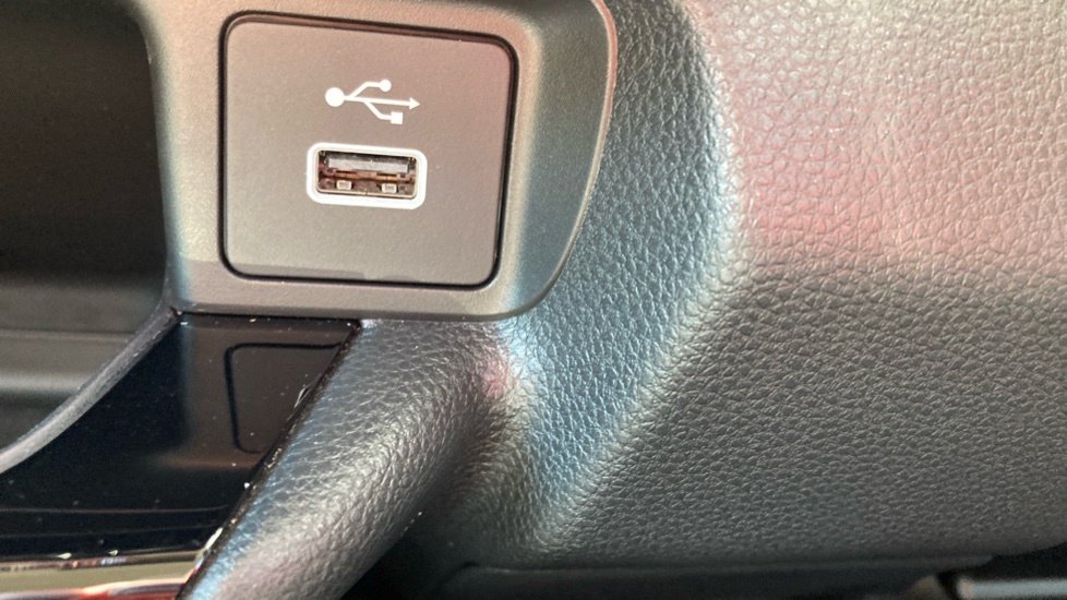 Honda Hr-V Elegance White #27