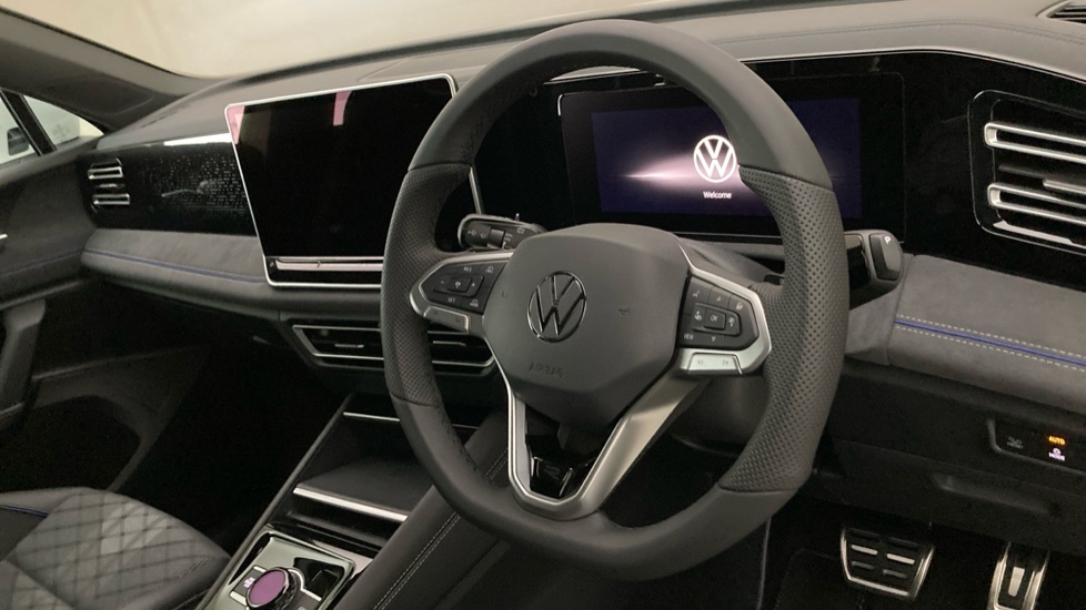Volkswagen Tiguan R-line YA26EYK White #6
