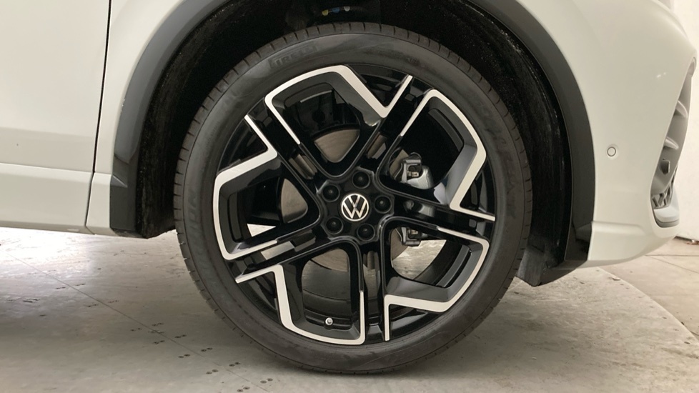 Volkswagen Tiguan R-line YA26EYK White #5
