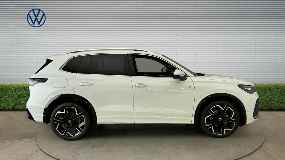 Volkswagen Tiguan R-line YA26EYK White #4