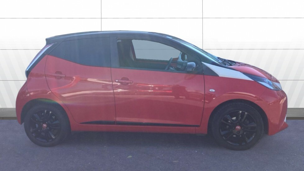 Toyota Aygo X X-cite 4 MV18EZZ Red #5