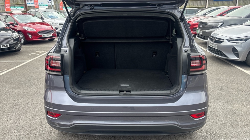 Volkswagen T-Cross R-line NJ73HPA Grey #4