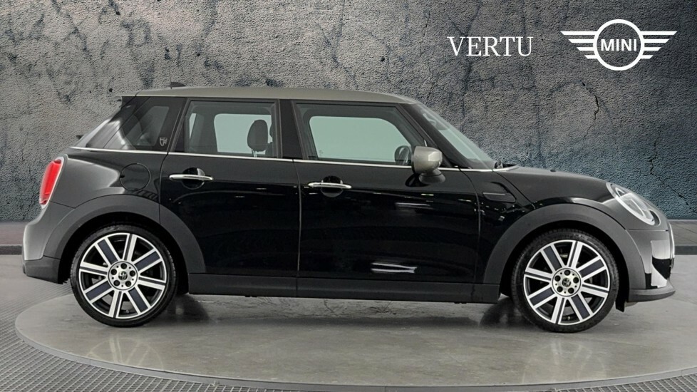 Mini Hatch Cooper Exclusive YC23ZYT Black #3