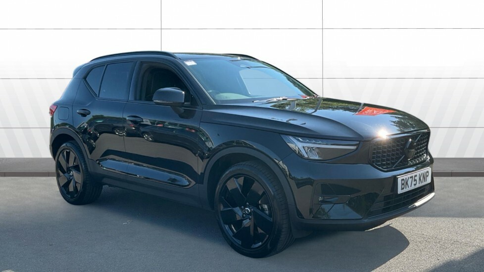 Volvo XC40 Plus Black Edition Black