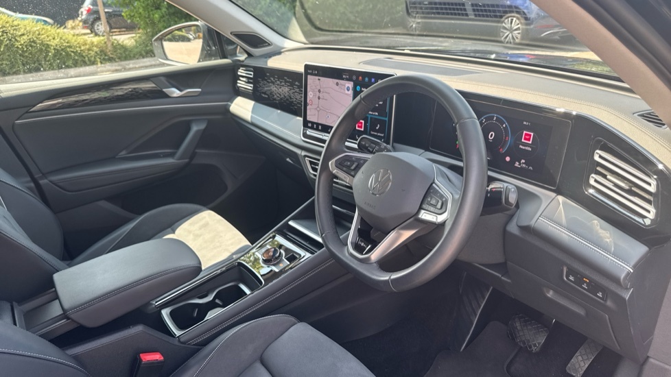 Volkswagen Tiguan Elegance WF25YSA White #6