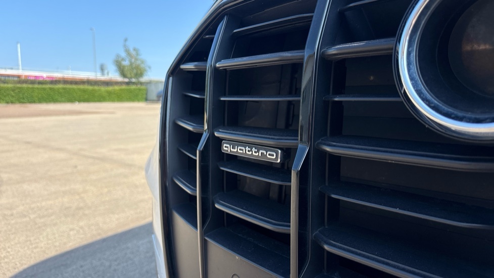 Audi Q7 55 Tfsi E Quattro Tiptronic Grey #24