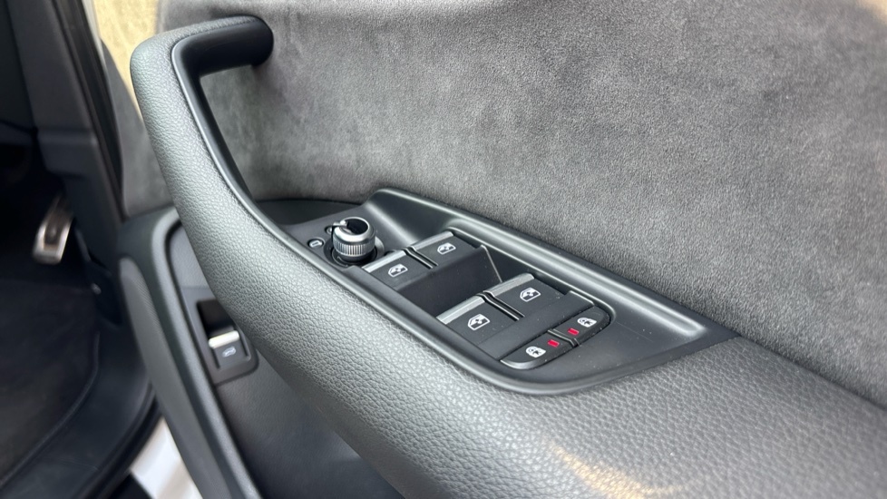 Audi Q7 55 Tfsi E Quattro Tiptronic Grey #37
