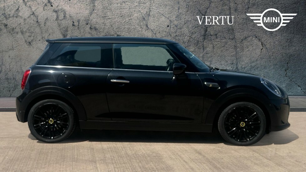 Mini Hatch Cooper Exclusive MW72LRV Black #3