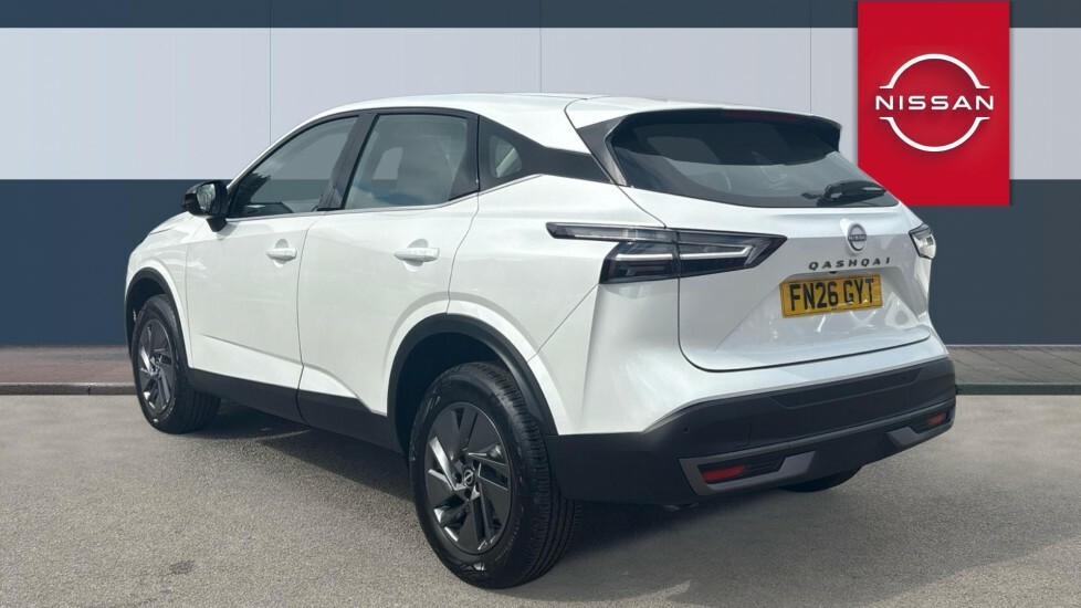 Nissan Qashqai Acenta Premium FN26GYT White #2