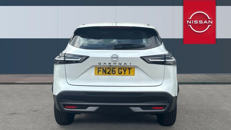 Nissan Qashqai Acenta Premium FN26GYT White #6