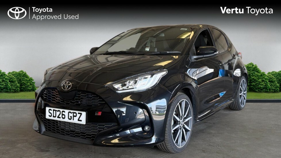 Toyota Yaris Gr Sport SD26GPZ Black #3