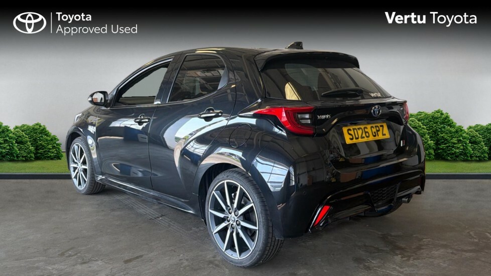 Toyota Yaris Gr Sport SD26GPZ Black #4