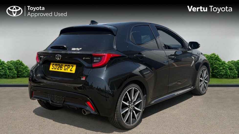 Toyota Yaris Gr Sport SD26GPZ Black #2