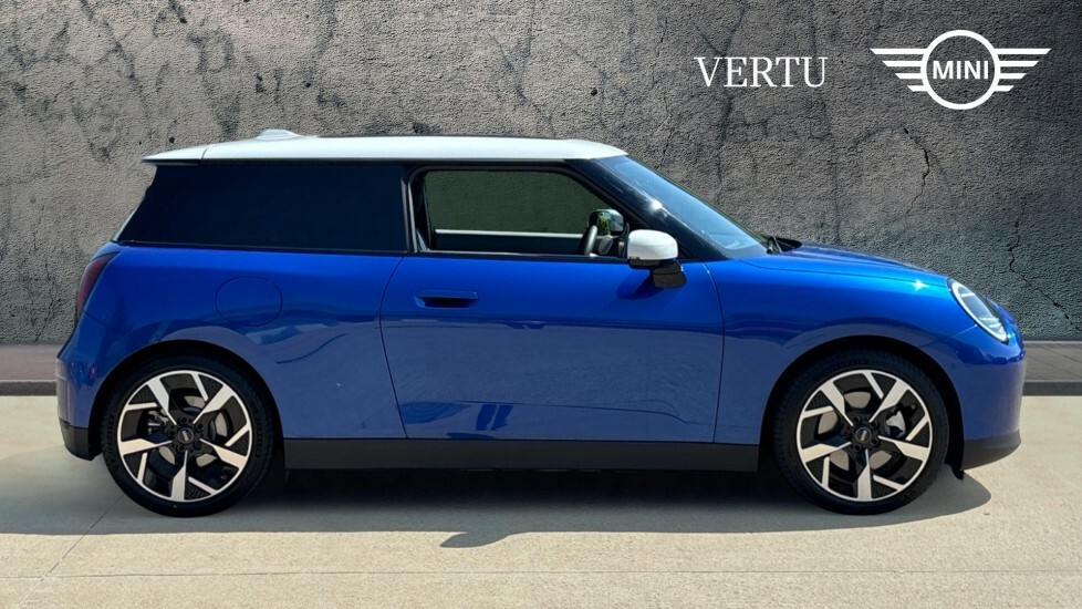 Mini Hatch Se Exclusive YJ75RBS Blue #3