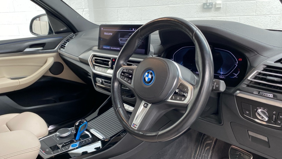 BMW iX3 M Sport Pro Black #6