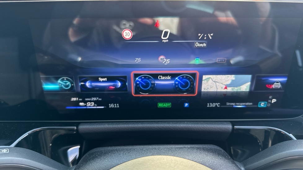 Mercedes-Benz EQA Eqa 250 70.5Kwh Sport Executive White #29