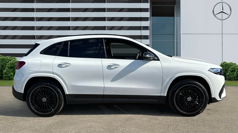 Mercedes-Benz EQA Amg Line OU26RYG White #5