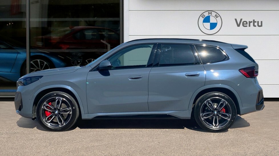 BMW iX1 Shadow Edition #2