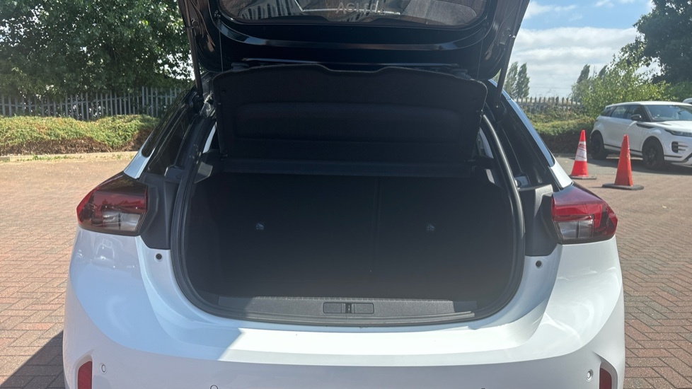 Vauxhall Corsa Elite Nav Premium KK69HFH White #4