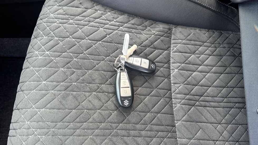 Suzuki Vitara Sz-t Black #19